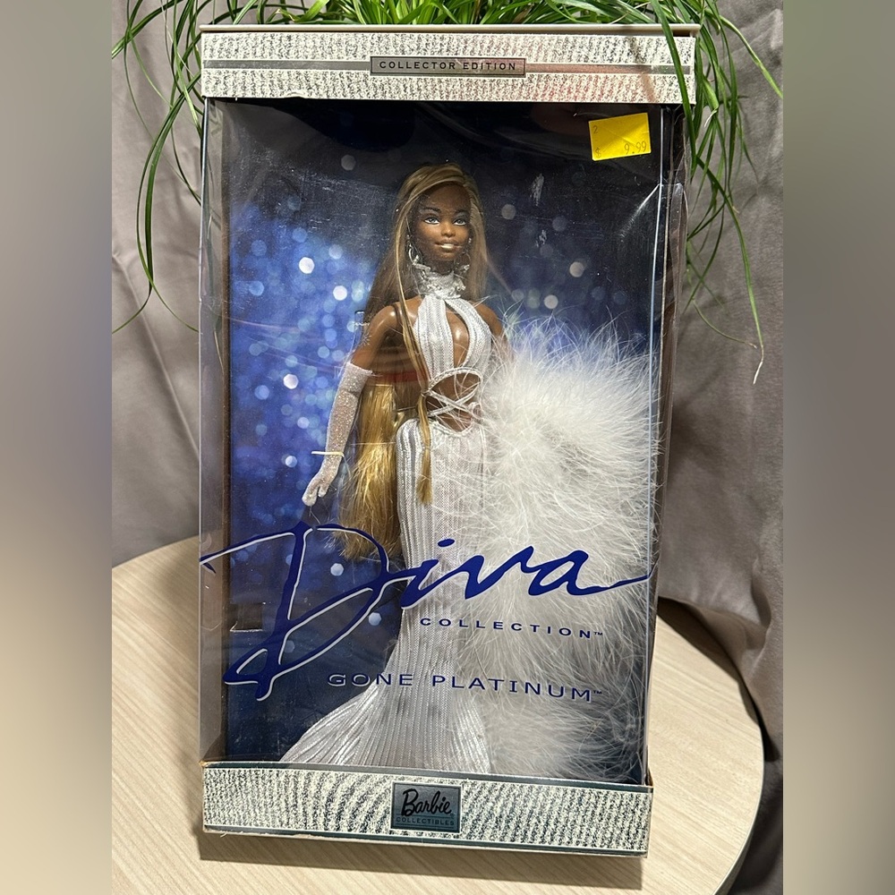 Barbie Doll Diva Collection Gone Platinum -NIB